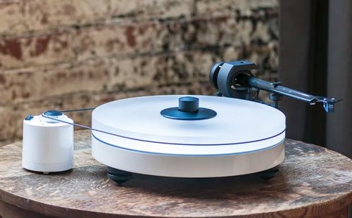 Vinüülplaadi mängija Pro-Ject RPM 5 Carbon (ilma helipeata) - Pilt 1 / 500px